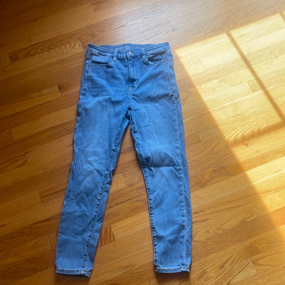 American Eagle next level skinny jeans size 10 light blue